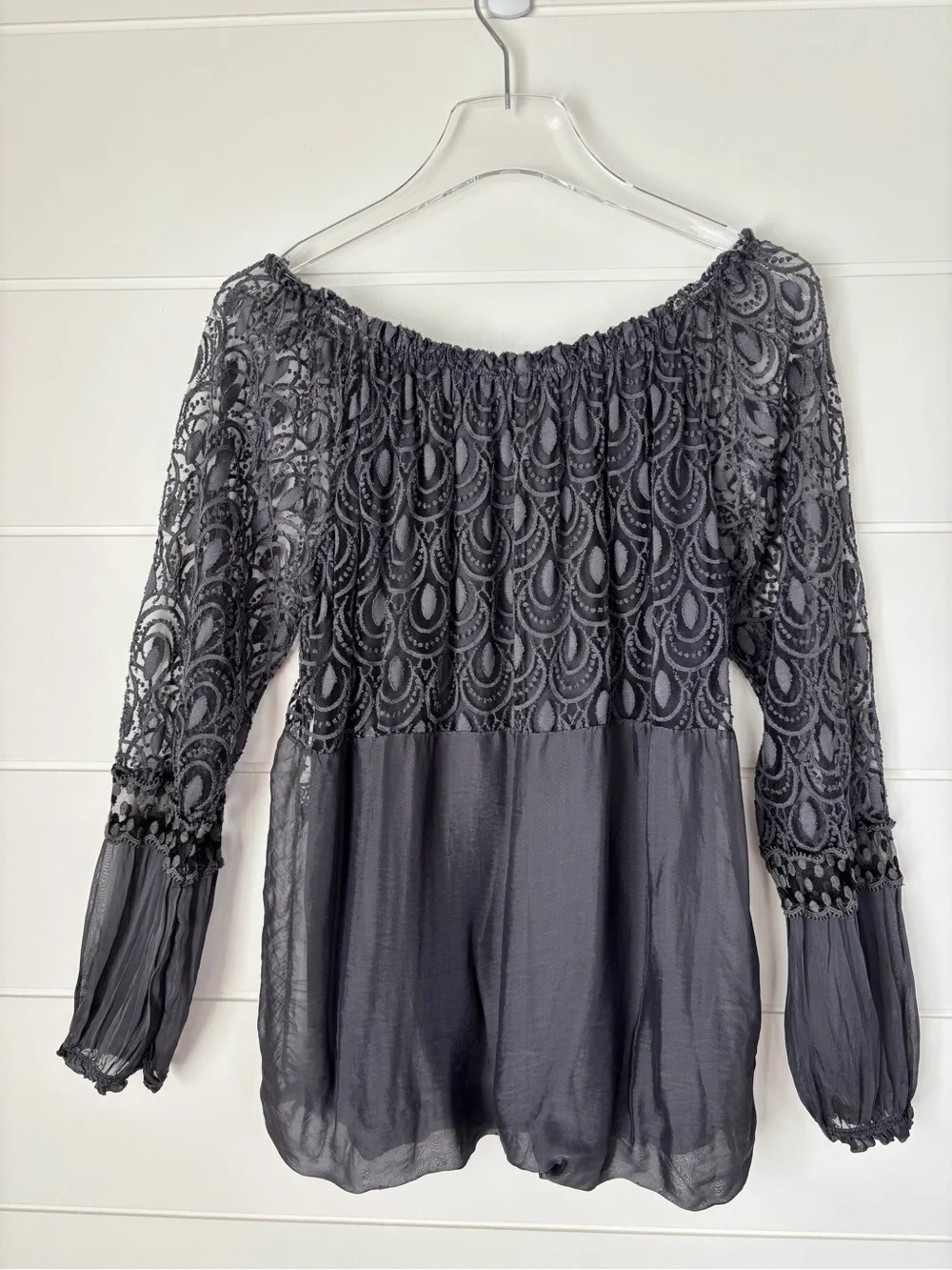 CHARLIE B Lace Off-Shoulder Peasant Blouse in Charcoal Gray Women's Medium - Picture 10 of 11